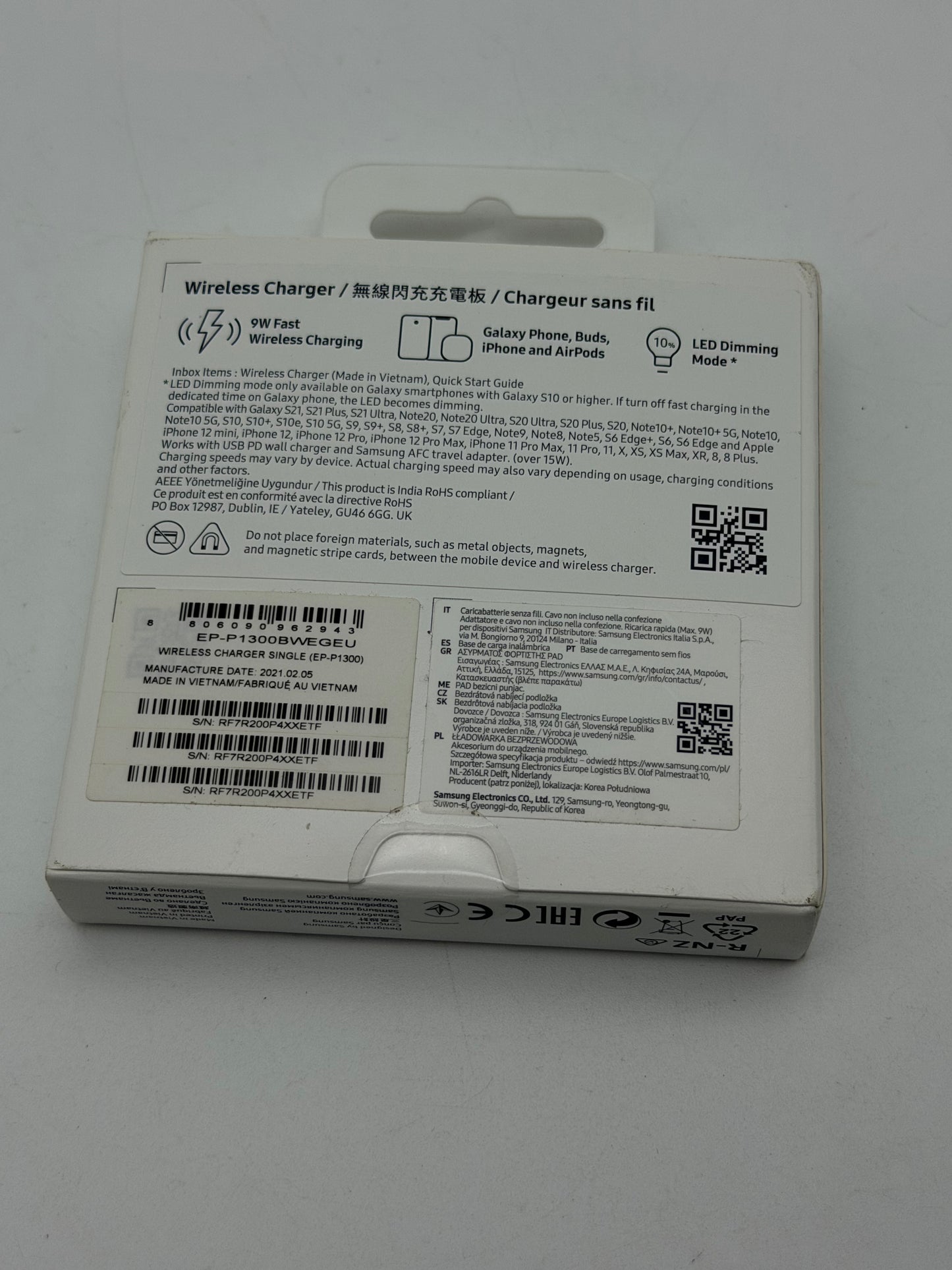 Samsung Wireless Charger Pad - Chargeur sans fil - Avec adaptateur et câble de charge - 15 Watt - Blanc