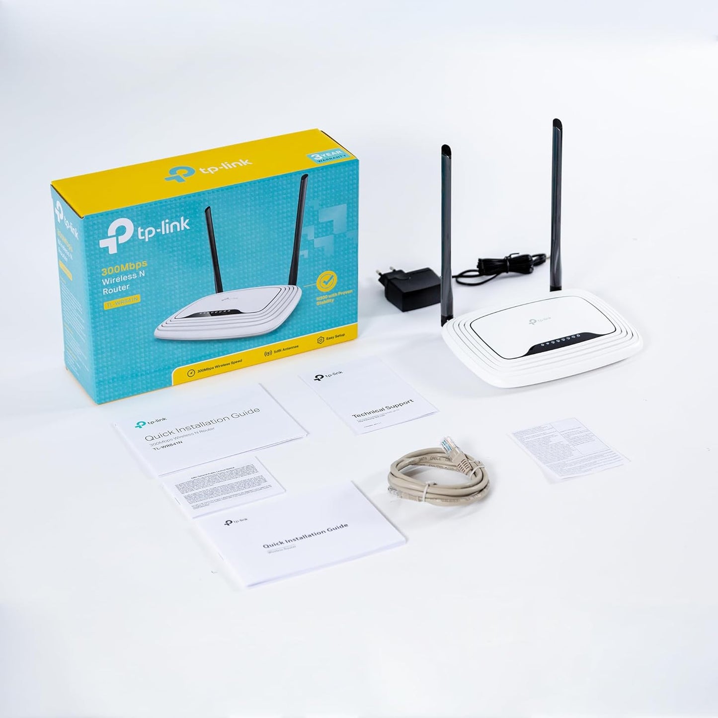 TP-Link Routeur WiFi N300 Vitesse WiFi jusqu'à 300 Mbps, WiFi bande de 2,4GHz, 5 ports (4 ports Ethernet ), 2 antennes externes, Contrôle parental, QoS, TL-WR841N Blanc, single band