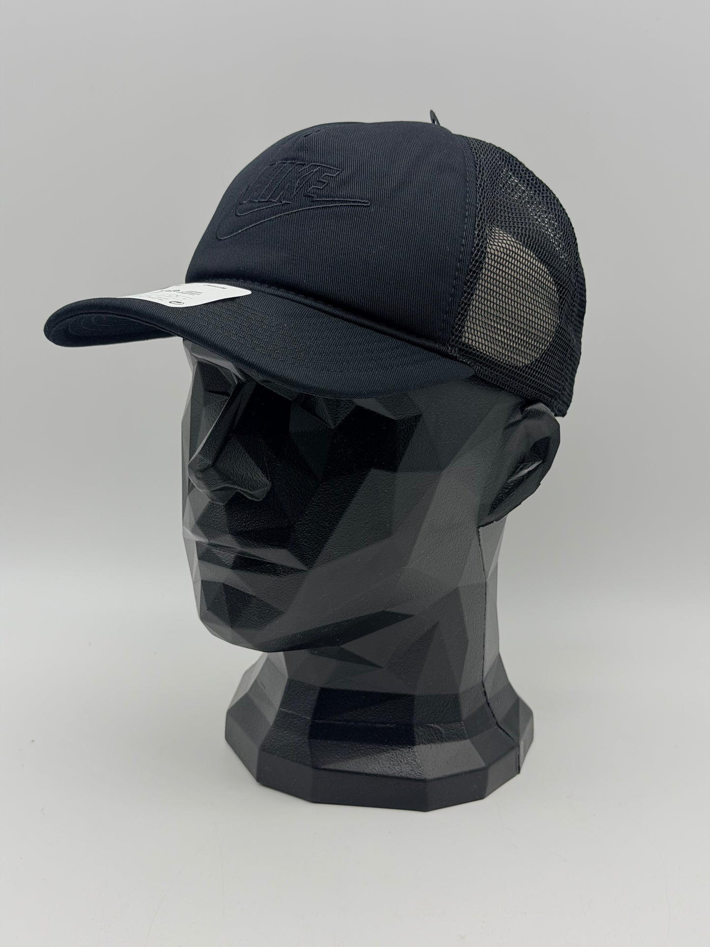 CASQUETTE
NIKE SPORTSWEAR CLASSIC 99 TRUCKER