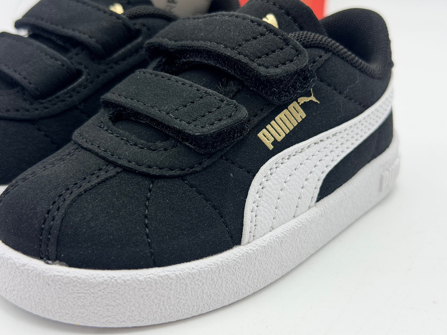 PUMA Mixte bébé Club II V INF Sneaker, Black White Gold, 21 EU
