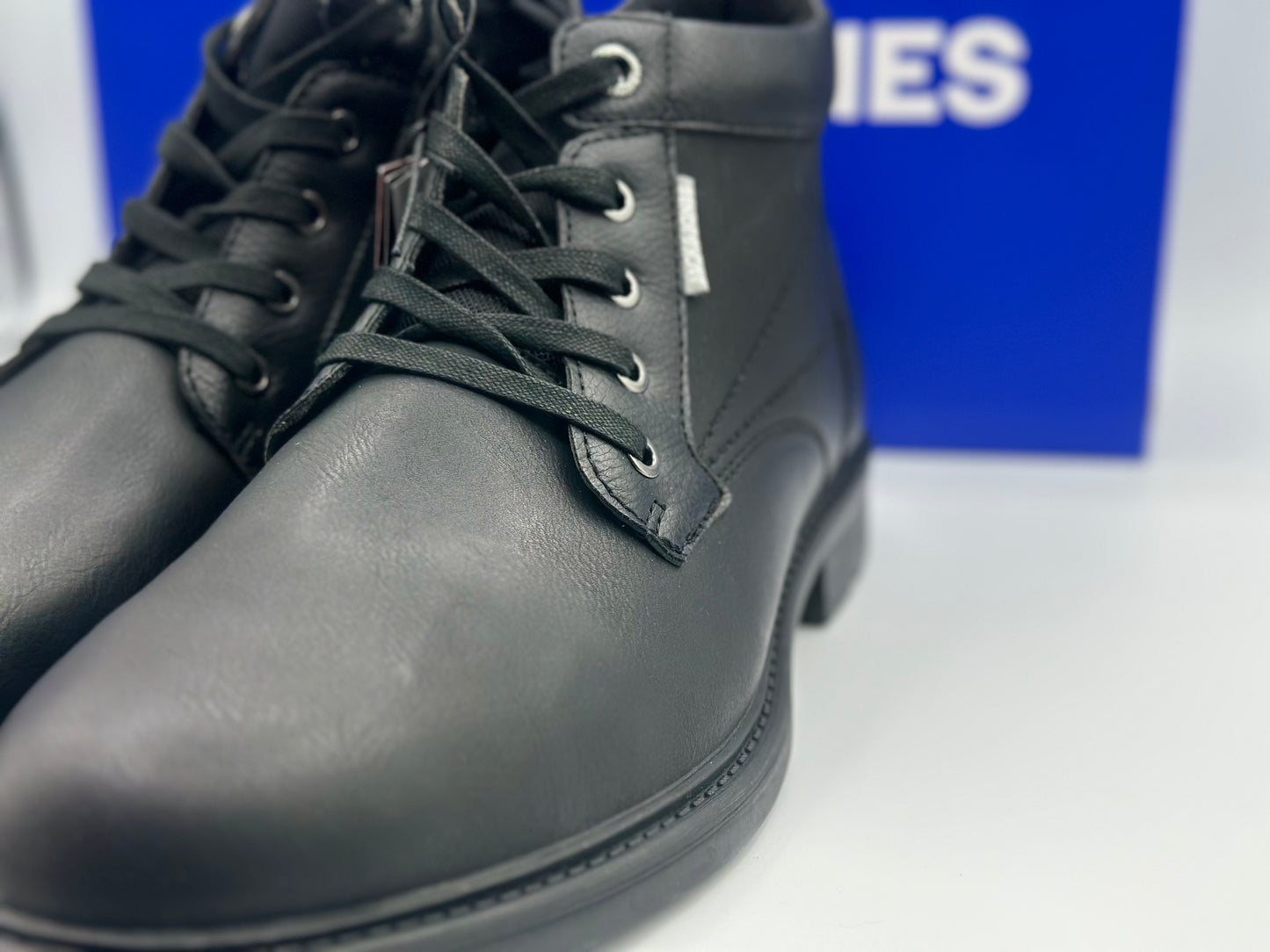 chaussures homme Boots homme noir JACK JONES neuves taille 42-44