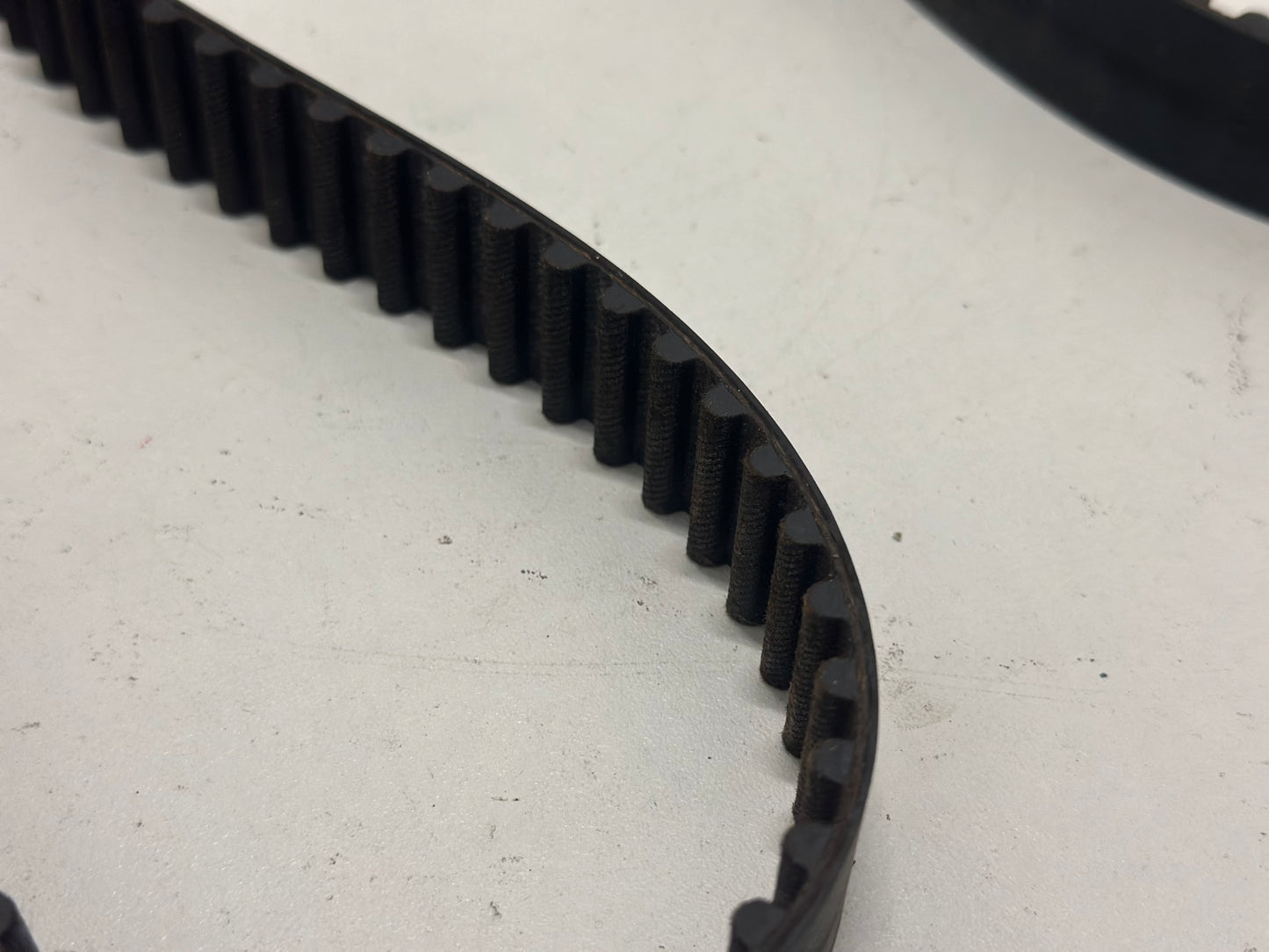 COURROIE CRANTÉE
Réf : 391361z pour Citroën, Peugeot, Fiat …