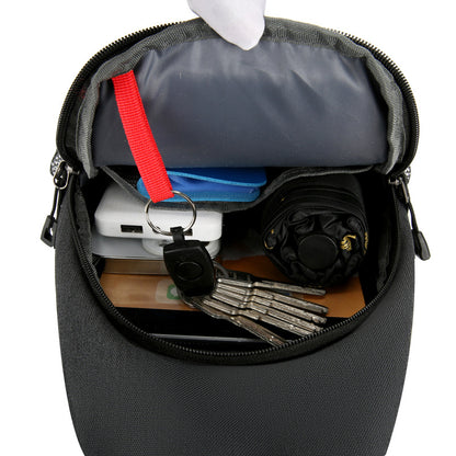 Sac de Poitrine "Urban Shield" – Rigide, Antivol & Port de Charge USB