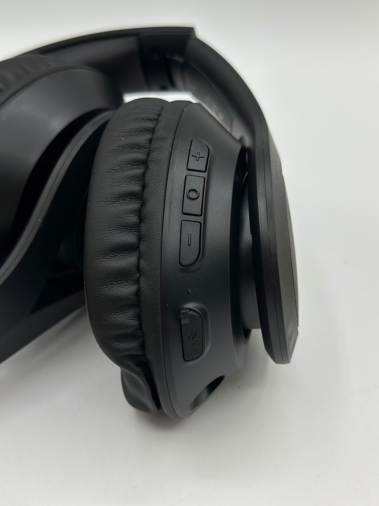 Casque Bluetooth avec 60H de Lecture, Casque Bluetooth 5.0 sur l'oreille, Micro intégré, Casque sans Fil Filaire Pliable pour Le Travail, Les Voyages, l'apprentissage en Ligne, téléphone, PC