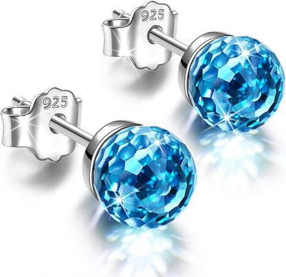 Alex Perry 6mm/8mm clous d'oreilles en Cristal pour Femmes, Boucles d'oreilles en Cristal de la Série World Fantastic, Cadeaux pour la Fête des Mères, Cadeaux d'anniversaire, avec boîte à bijoux