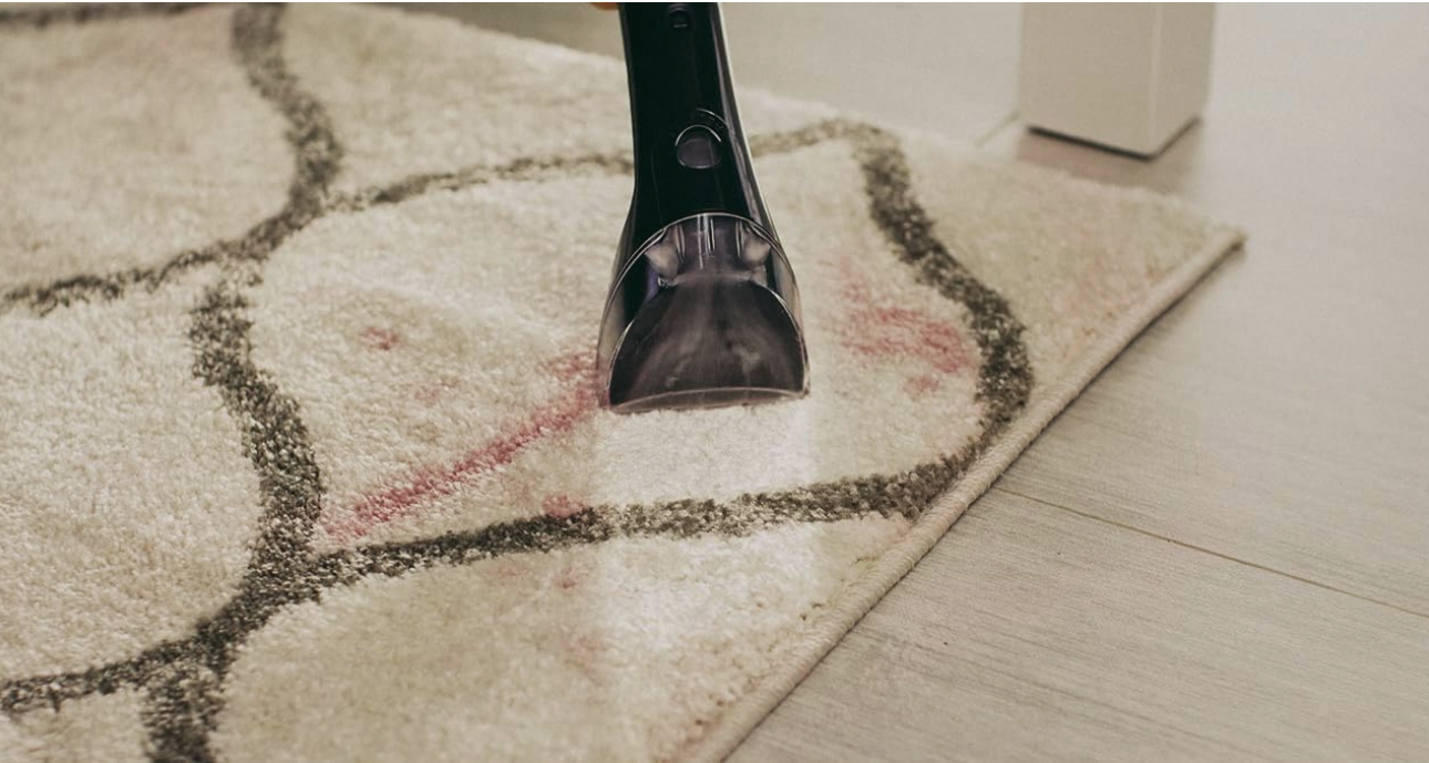 BISSELL SpotClean ProHeat, Shampouineuse Canapé, Moteur Puissant de 330W, Design Compact, avec Technologie HeatWave, Nettoyeur pour Tapis, Moquettes, Meubles, Tissus, Voiture & Plus Encore,