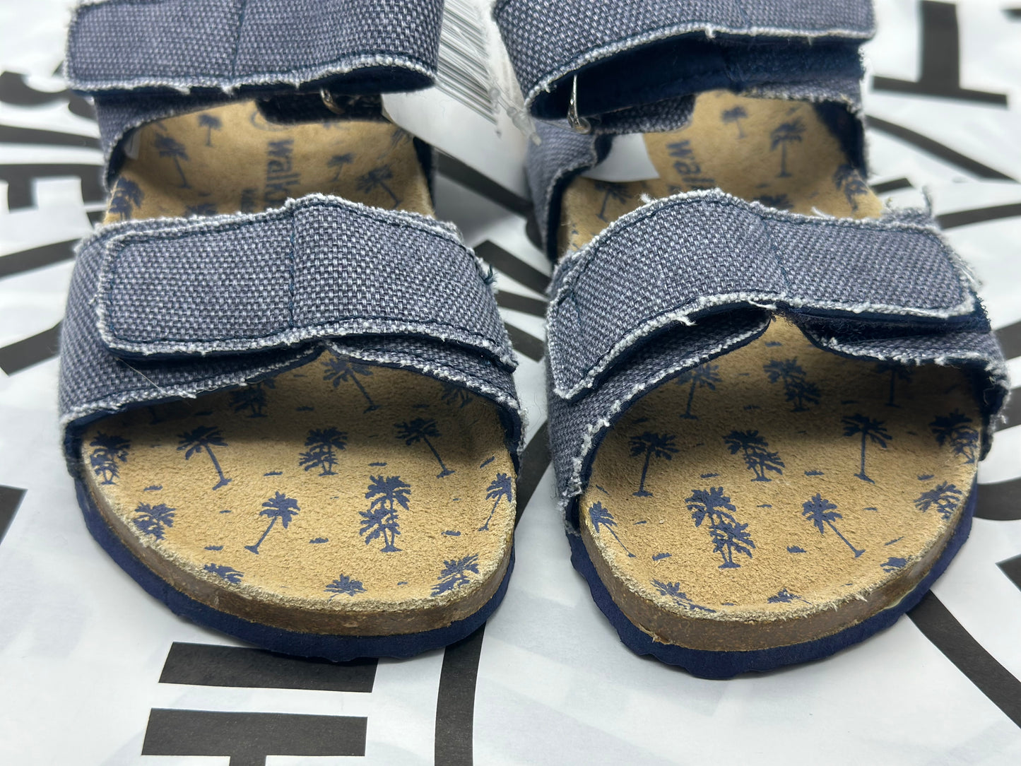 Mules pour fille à scratch taille 26 neuves