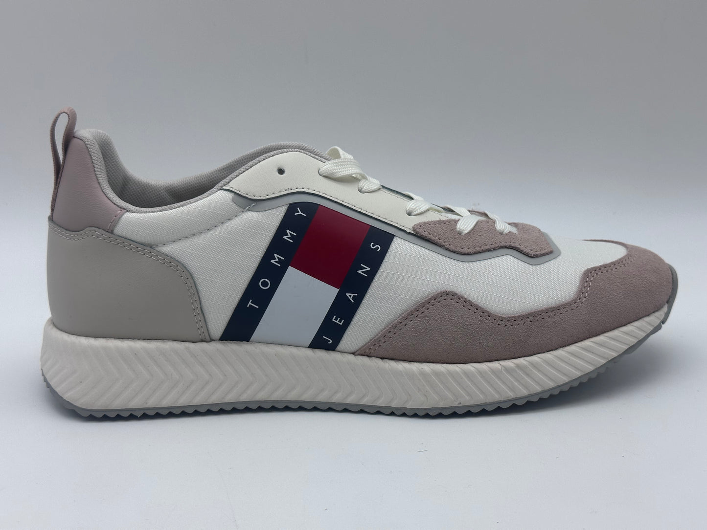 Tommy Jeans neuves et authentique taille 41 FR 7UK 9 1/2 USA