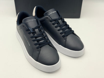 Tommy Hilfiger Baskets Homme Détail Essential en Cuir, Noir (Black/Black), 43