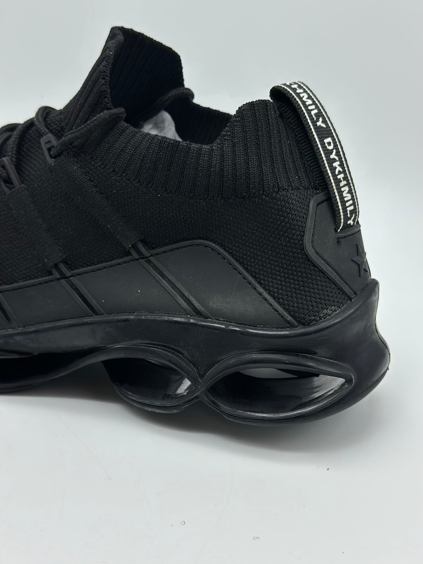Chaussures de Sécurité Hommes Basket de Securite Femme Protection Acier Amorti Mode Confortable Legere Respirante Chaussure de Chantier(Noir G,44 EU)