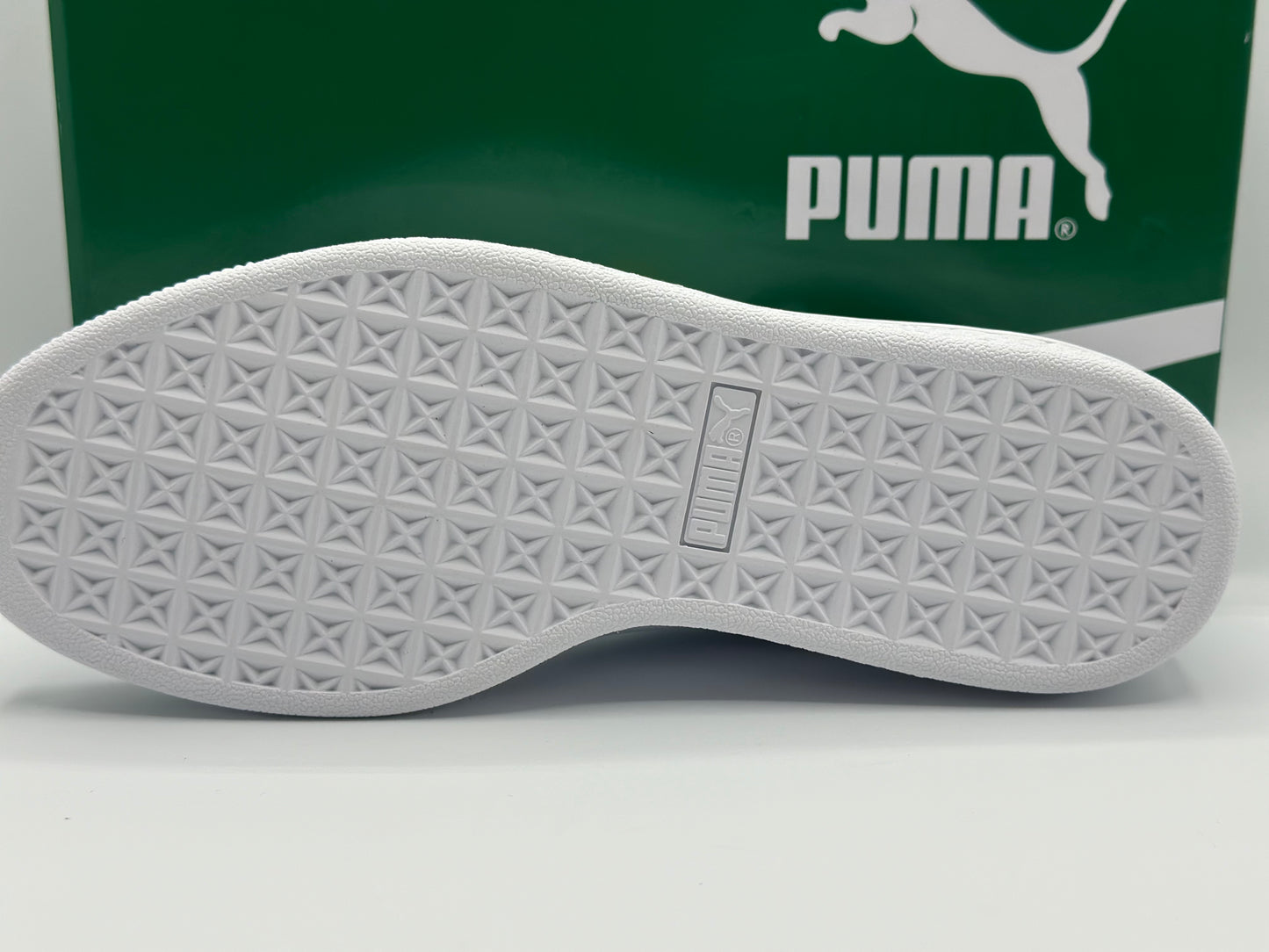 PUMA Basket pour femmes neuves et authentique taille 38 (UK5 US6)
