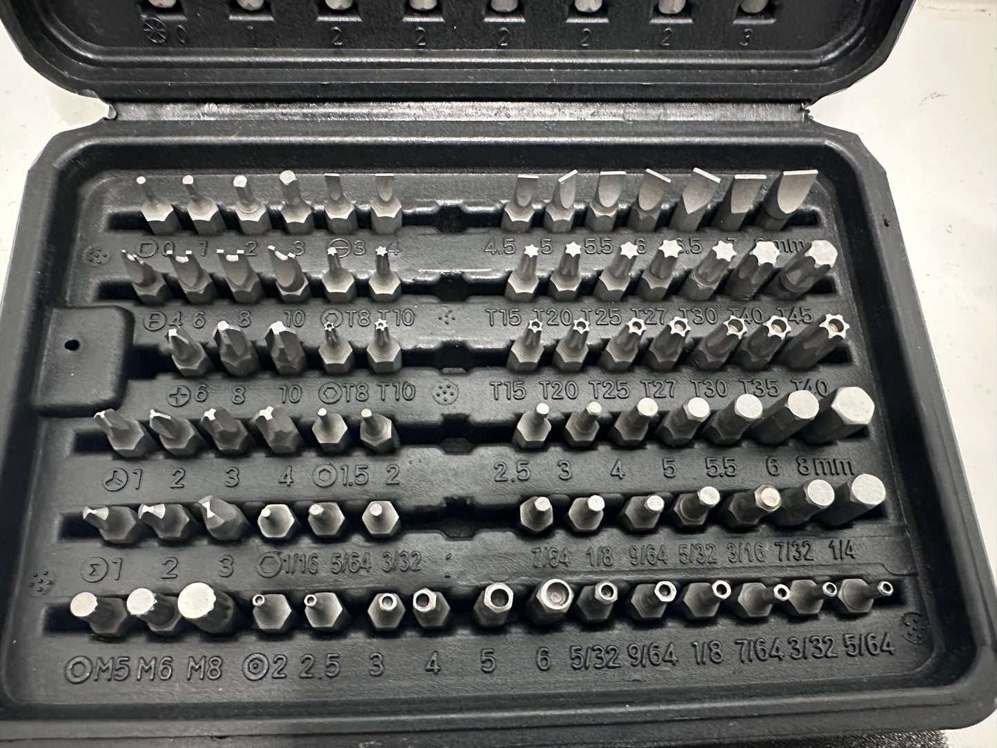 100 EMBOUTS INTROUVABLES de sécurité ￼