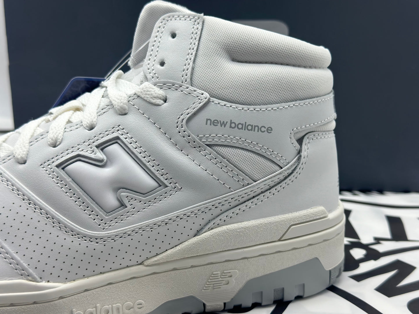 New Balance 650R Triple Blanc neuves tailles 42,5