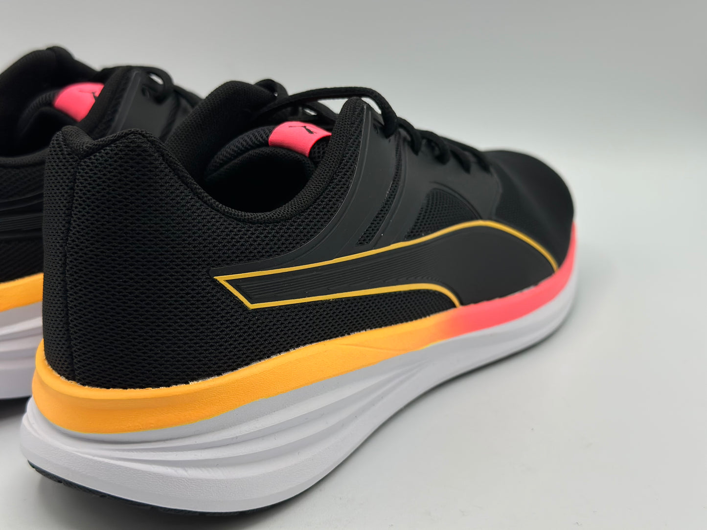 Puma Unisex's Transport Running Shoe