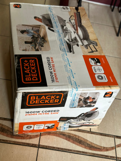 Scie à onglet Black+Decker d'une puissance de 1600 Watts pouvant couper jusqu'à 305 mm neuf