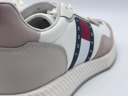 Tommy Jeans neuves et authentique taille 41 FR 7UK 9 1/2 USA