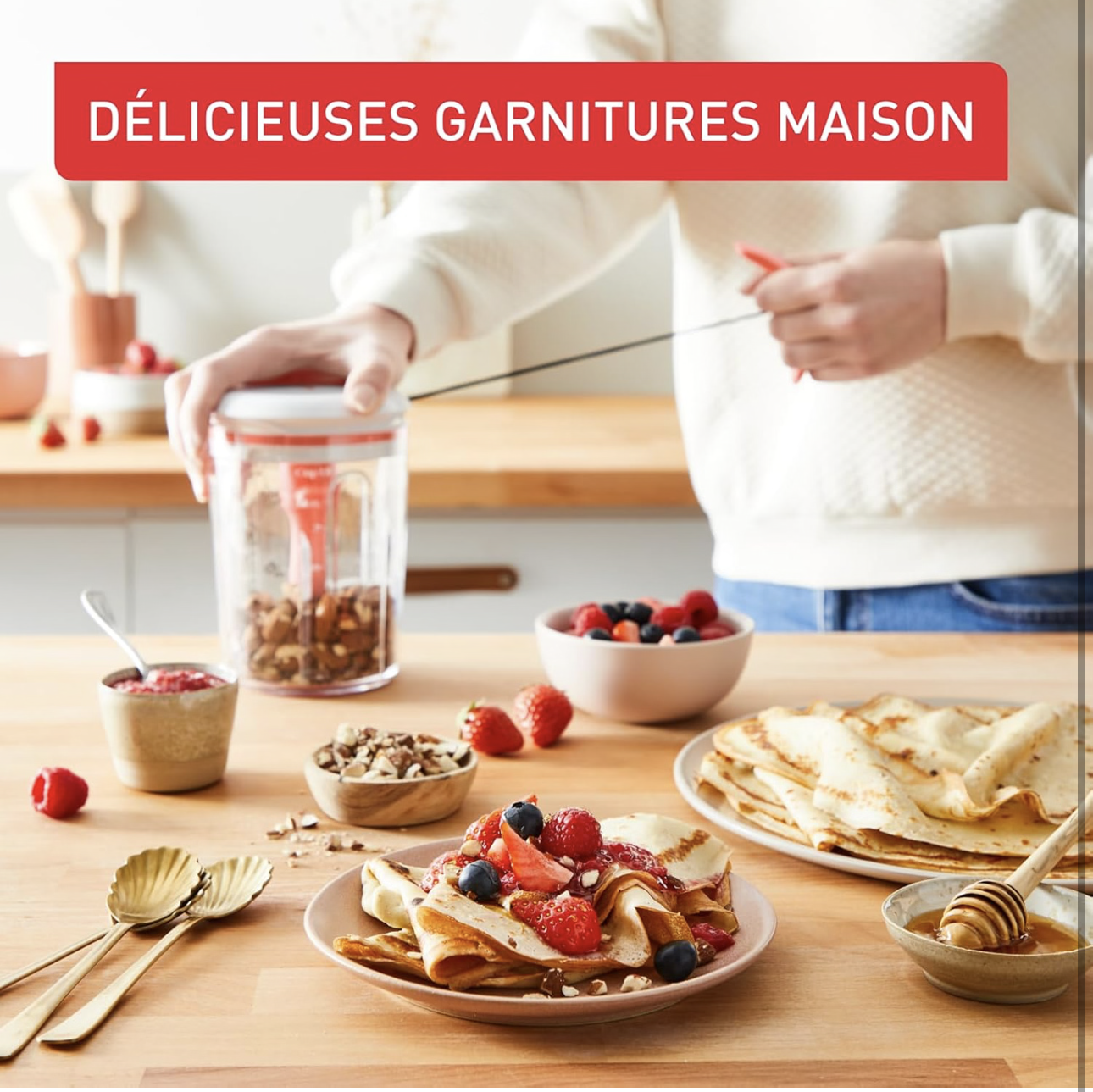 Tefal Crêpes Express Batteur intelligent, 900 ml, Gaufres Crêpes Pancakes en 2 minutes, Pâte sans grumeaux, Fait maison, Résultats parfaits, Facile à utiliser, 3 recettes graduées intégrées K1844404