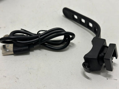 Petite lumière de vélo Rechargeable USB, lumière de vélo de Haute qualité, lumières de vélo pour la Conduite de Nuit, pour vélo Noir Atelier de réparation de vélo étanche