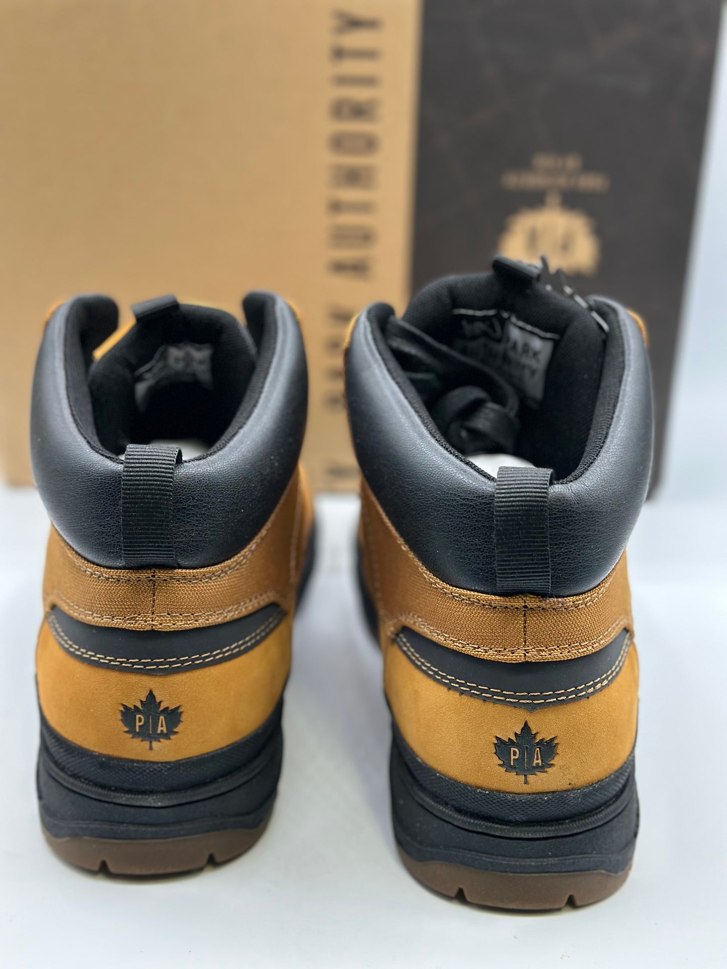 Chaussures montantes PARK AUTHORITY taille 42 FR (9,5 US)