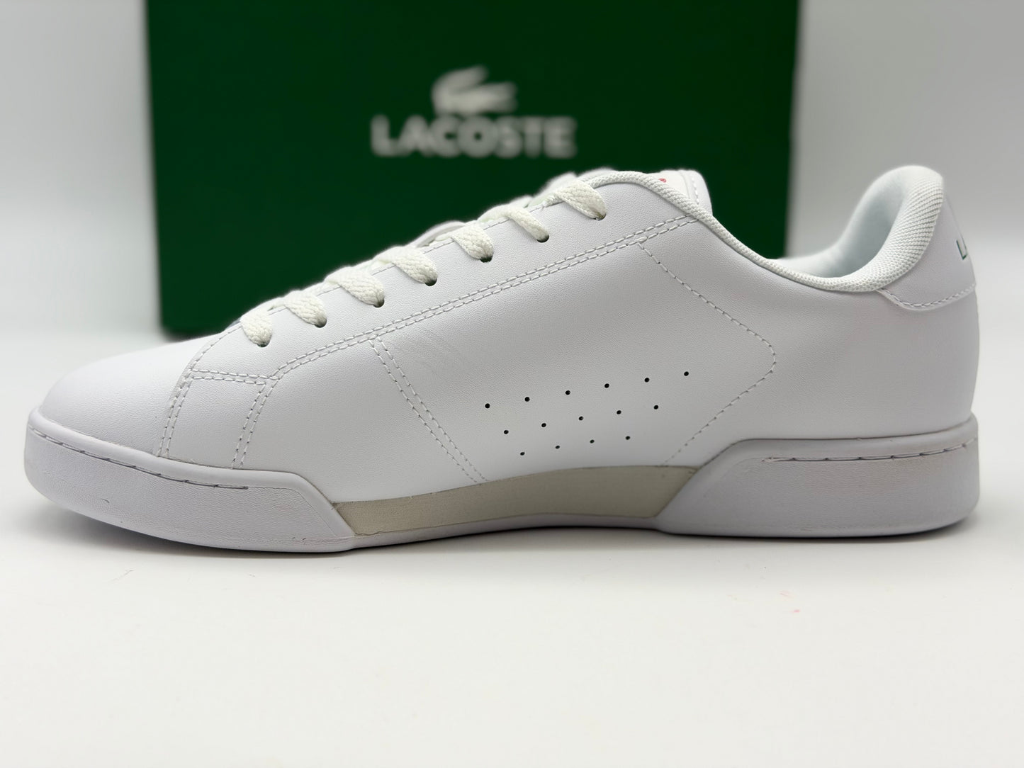 Sneakers Carnaby Cup homme en cuir
Sneakers - Blanc - Lacoste - Homme