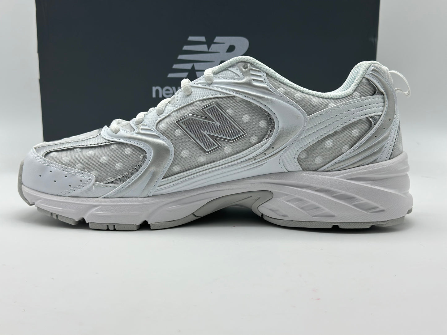 New Balance 530 Gris Argent taille 43