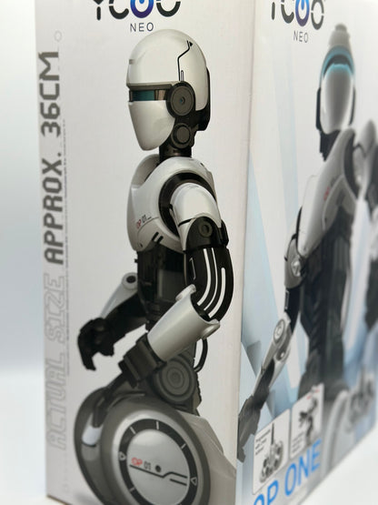 Ycoo by Silverlit - O.P One - Robot Radiocommandé Programmable 36 cm - Mode Espion et Possibilité d'enregistrer des Messages, Bras et Tête Articulés
