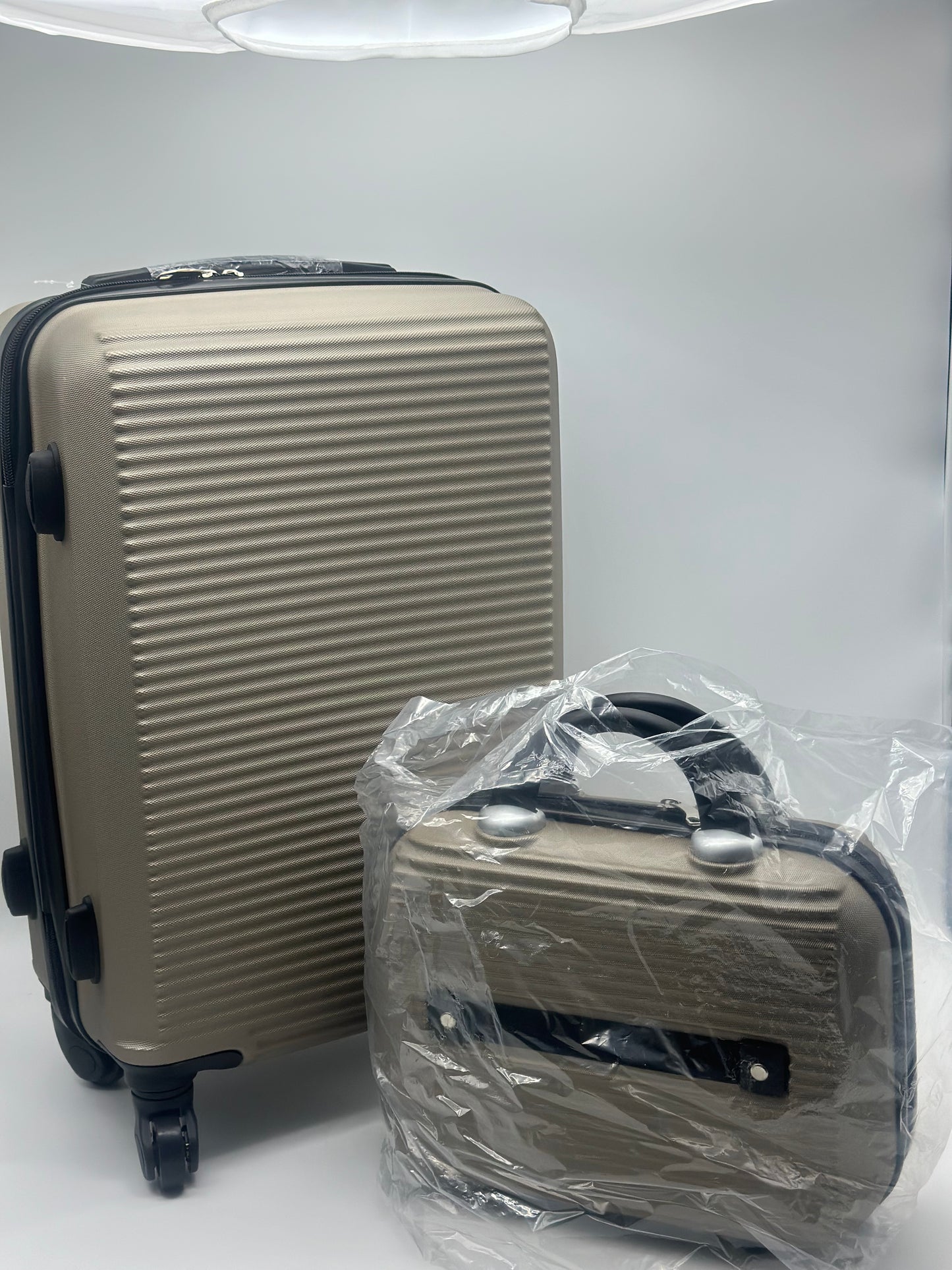Valise Cabine avec Vanity, Marque Française (Champagne , Cabine & Vanity)