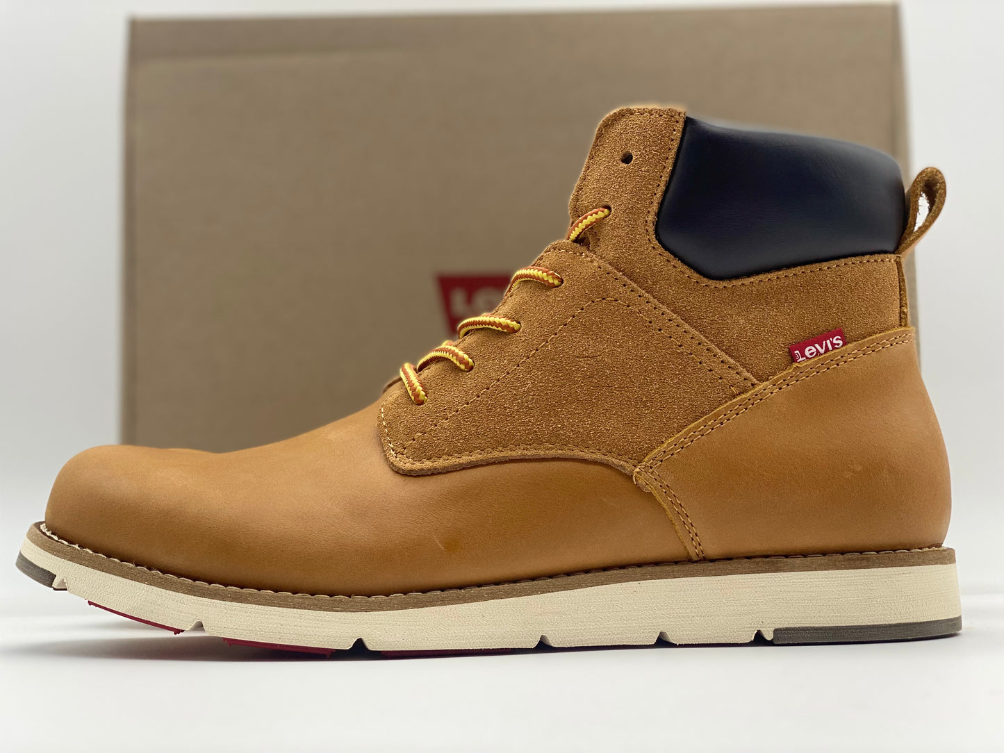 Chaussures montantes LEVI’S taille 44 neuves et authentique