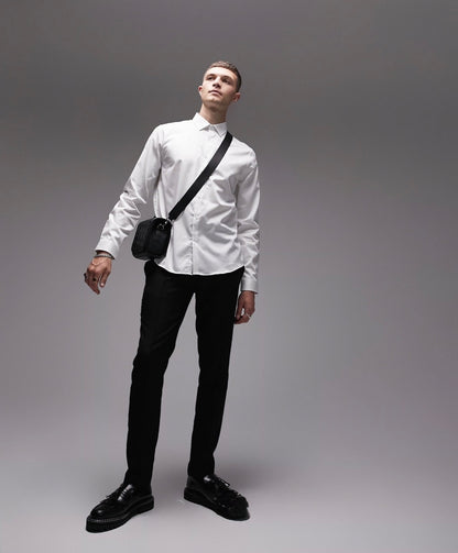 Topman - Chemise cintrée en satin à manches longues - Blanc