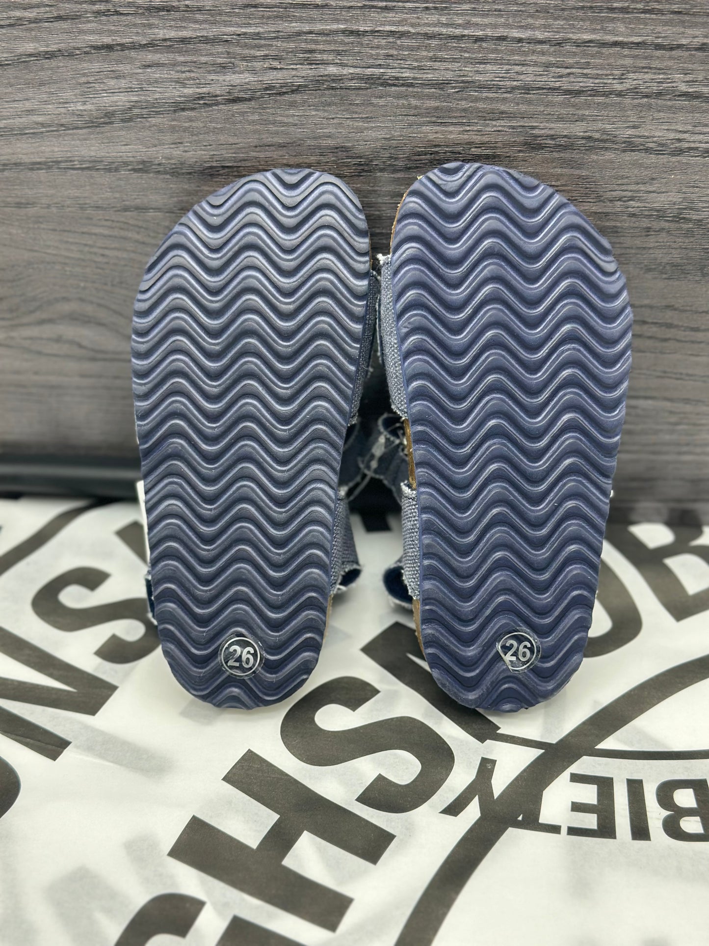 Mules pour fille à scratch taille 26 neuves