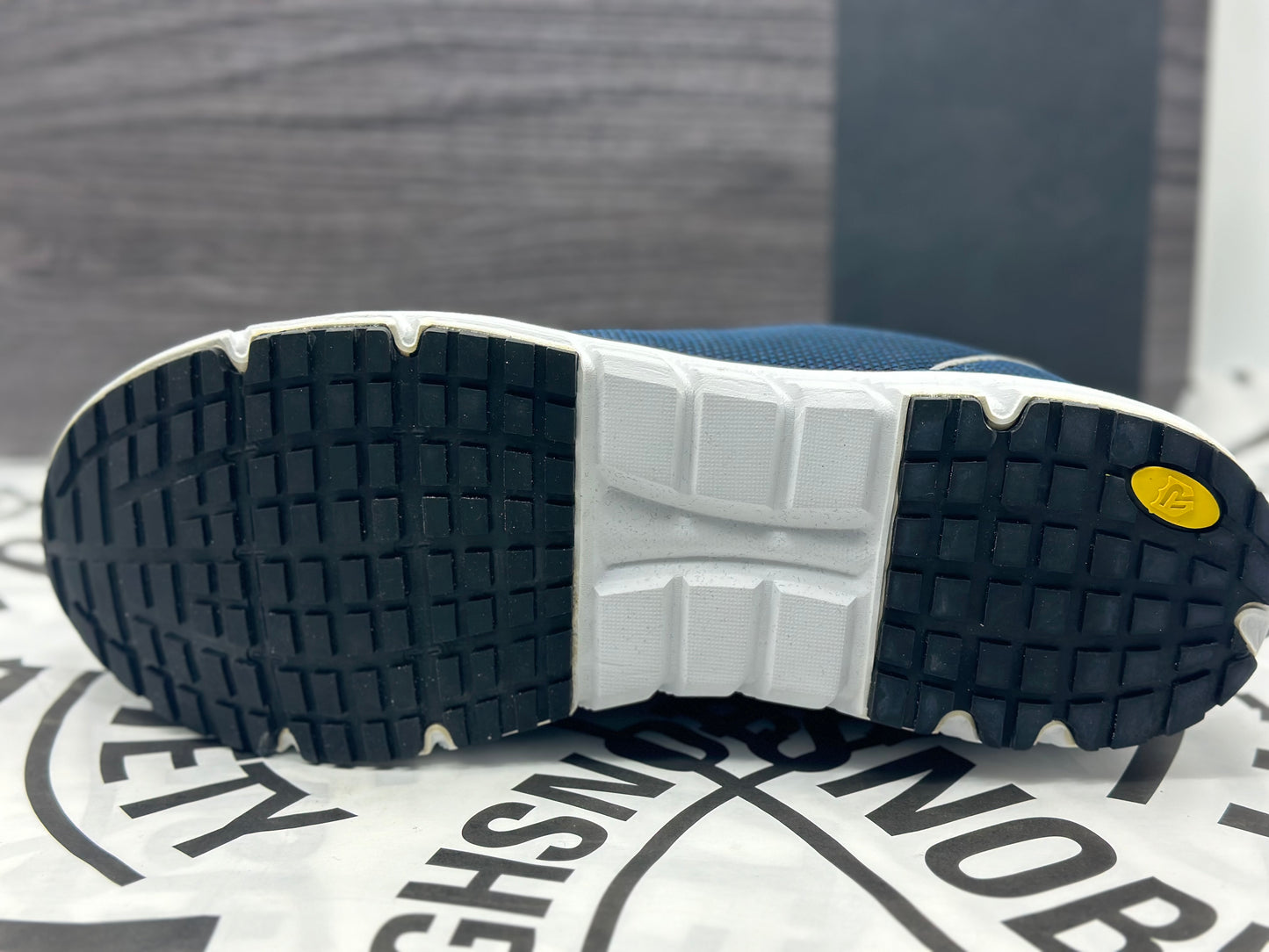 Chaussure de Sécurité Légère Basket Basses Pas Cher Mode Mesh Respirantes taille 47