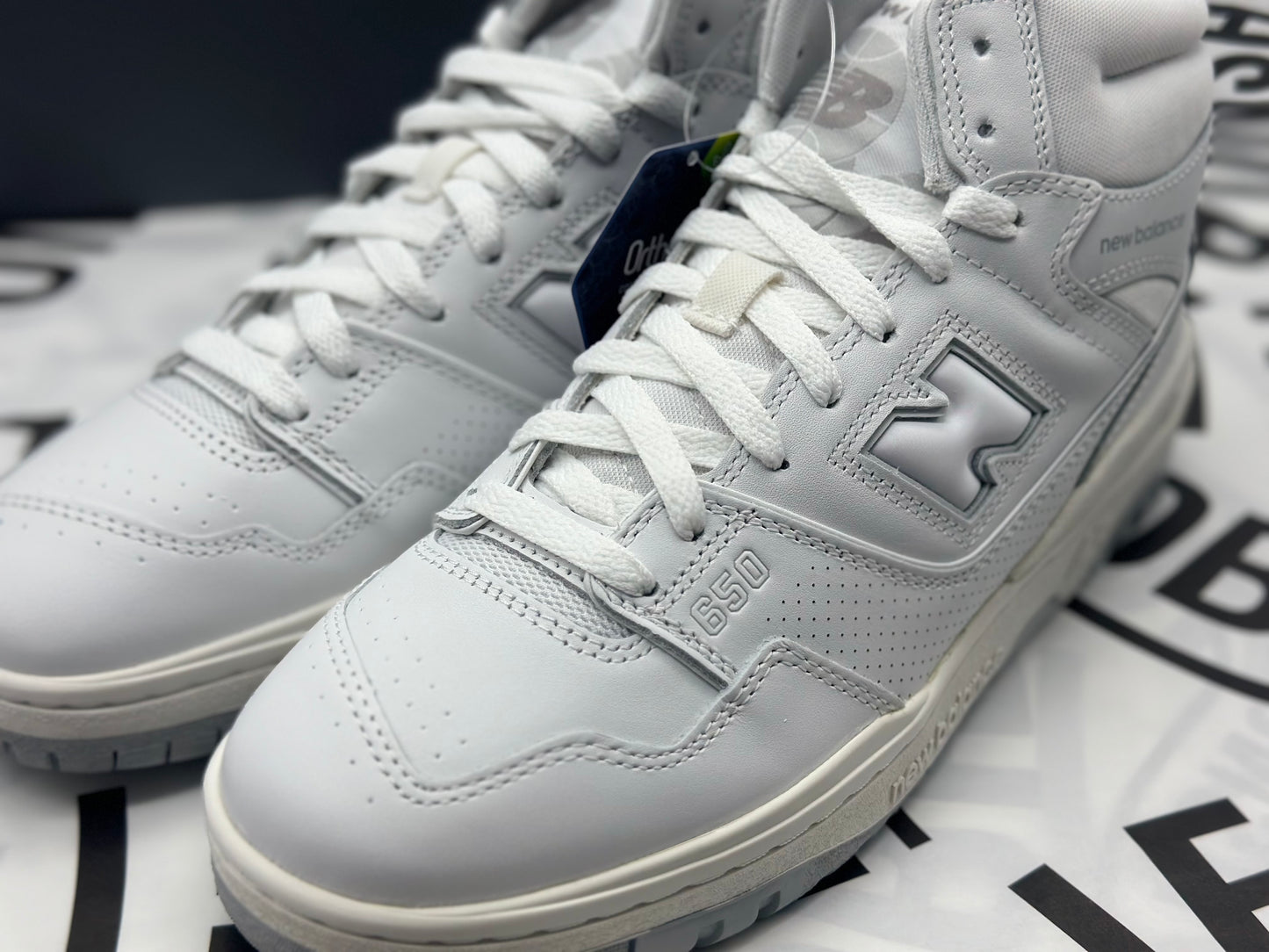 New Balance 650R Triple Blanc neuves tailles 42,5