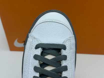 Nike Blazer Mid 77 EMB Hommes Trainers Dv7194 Sneakers Chaussures
 taille 43 - 44