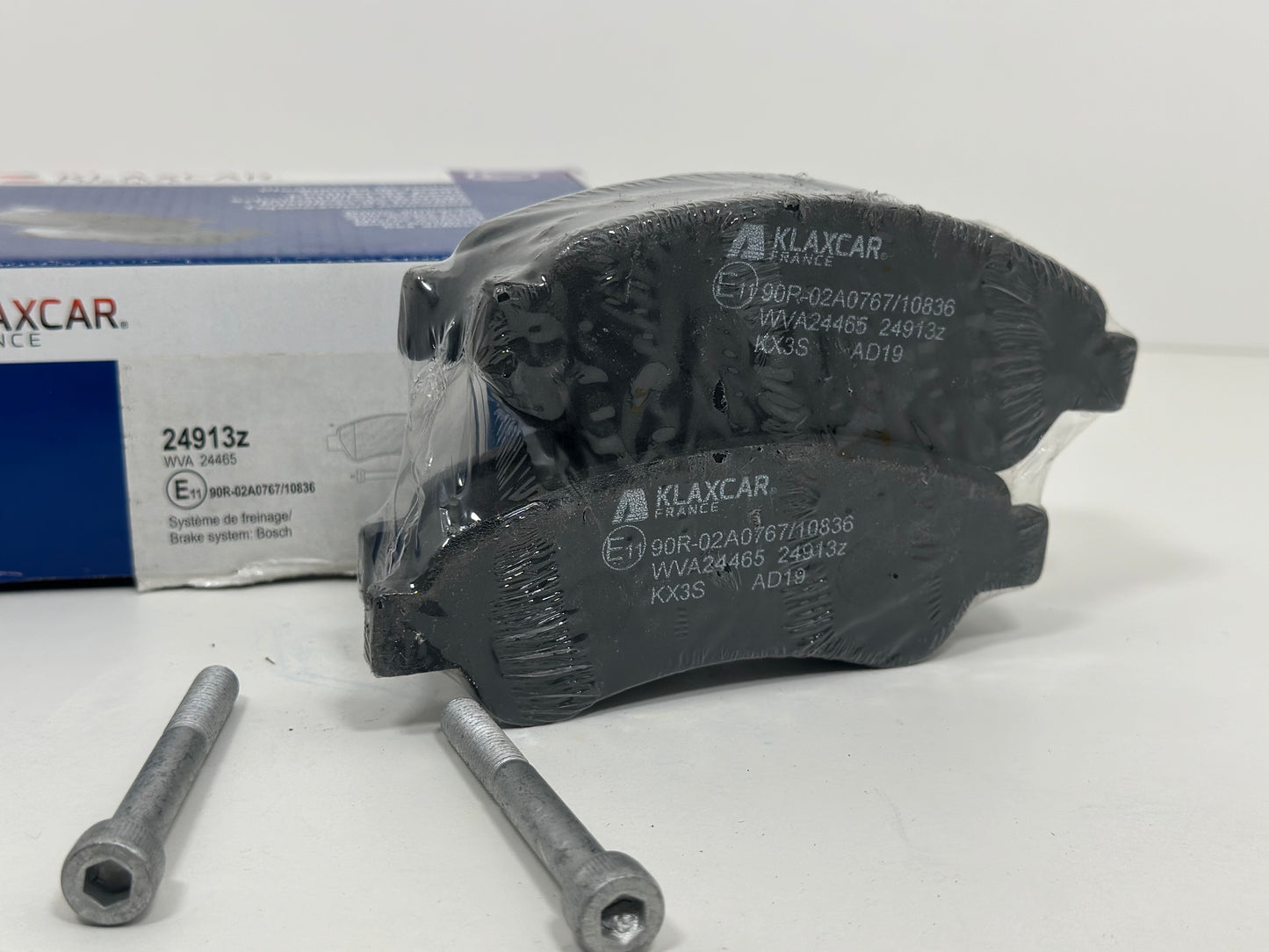 KIT DE PLAQUETTES DE FREIN, FREIN À DISQUE
Réf : 24913z
Pour fiât, Citroën, Peugeot