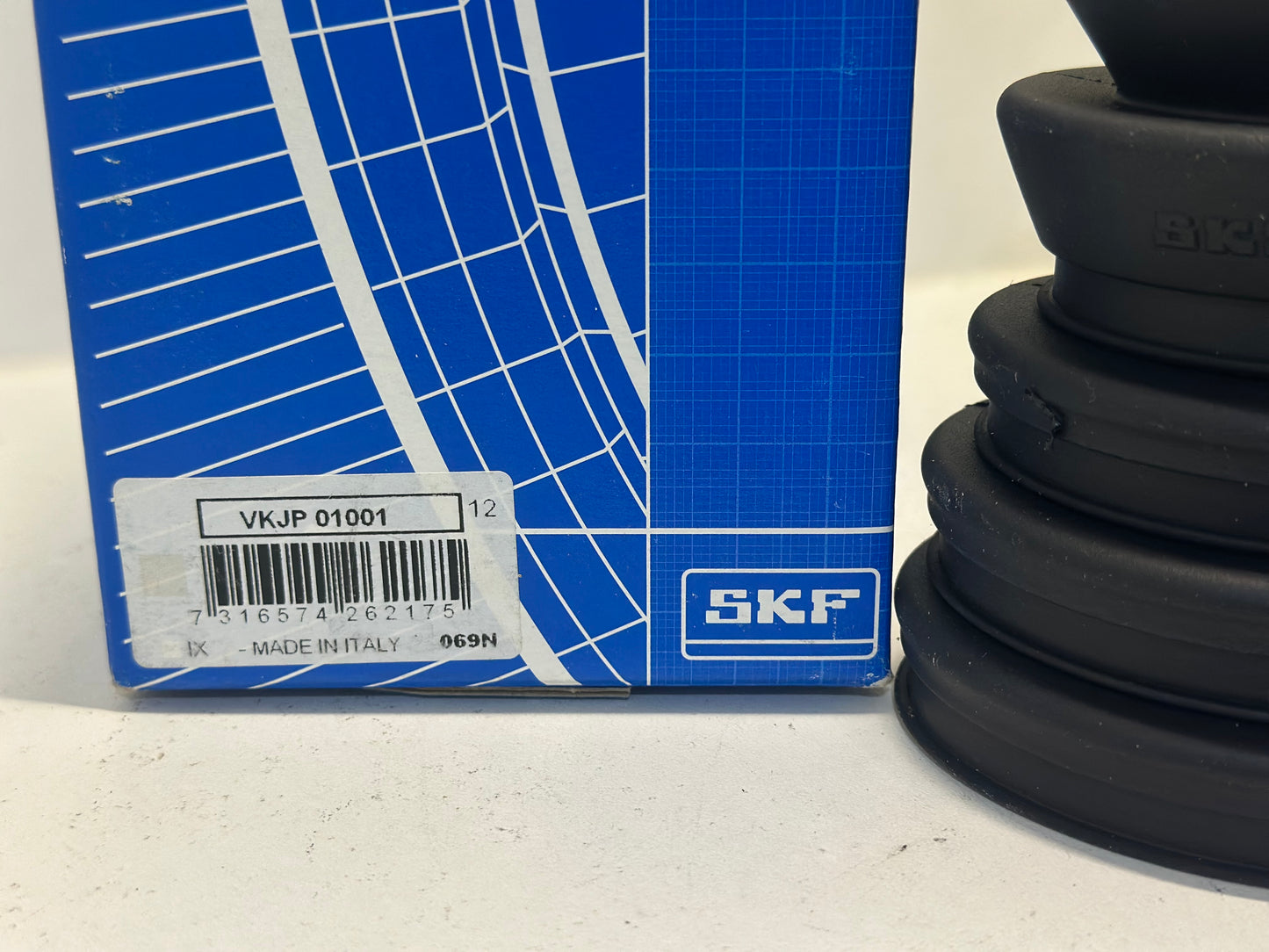SKF VKJP 01001 Jeu de joint-soufflet, arbre de commande
146 mm, avec colliers