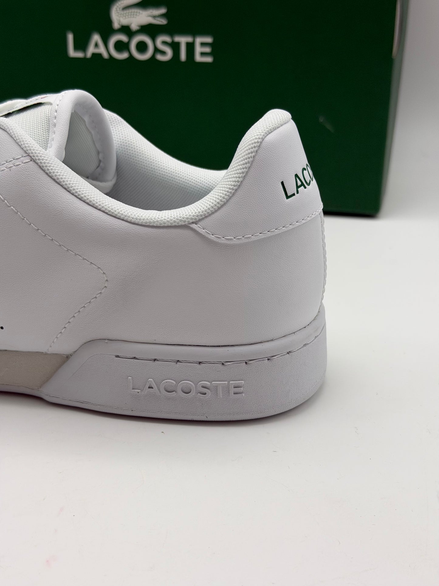 Sneakers Carnaby Cup homme en cuir
Sneakers - Blanc - Lacoste - Homme