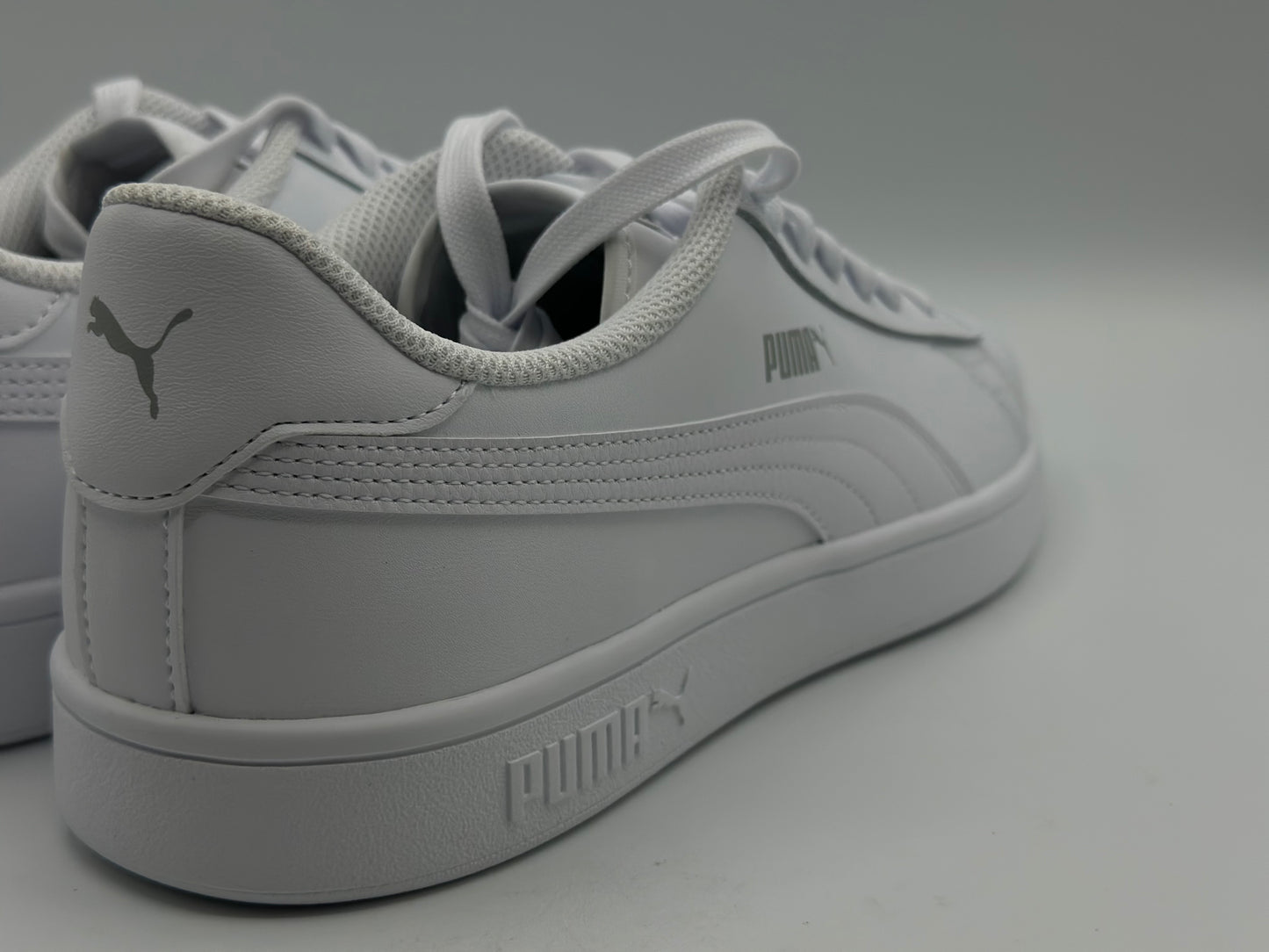 PUMA mixte Smash WNS V2 L Sneaker Basse