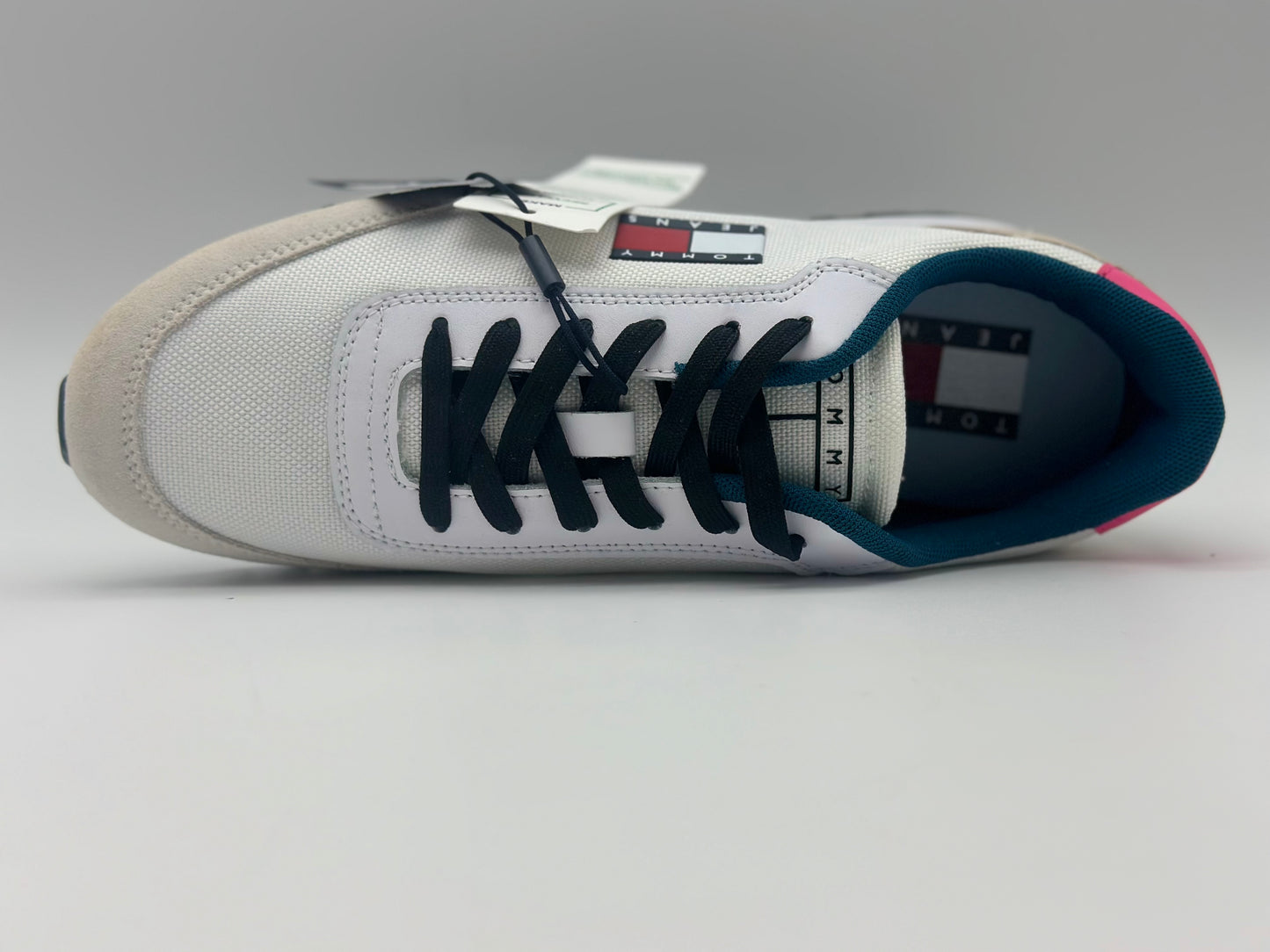 Tommy Jeans Retro Basket neuves et authentique taille 40 UK 6 1/3 US 9
