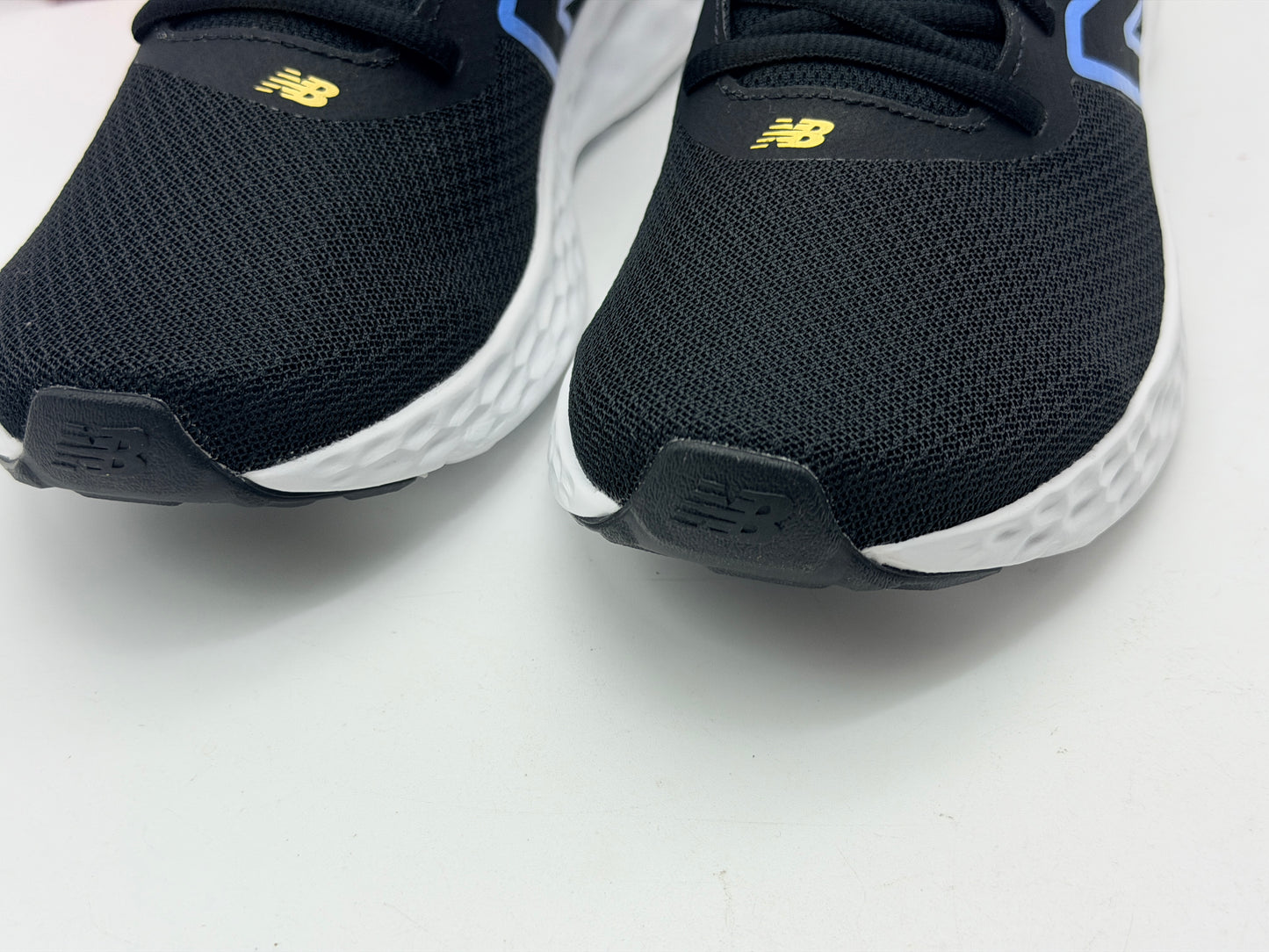 New Balance 411V3 Trainers