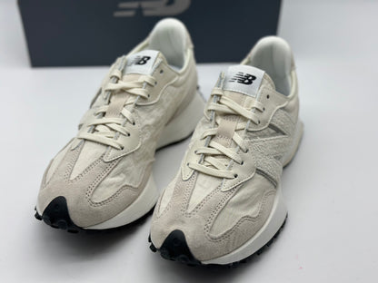 NEW BALANCE
Baskets 327 Off White