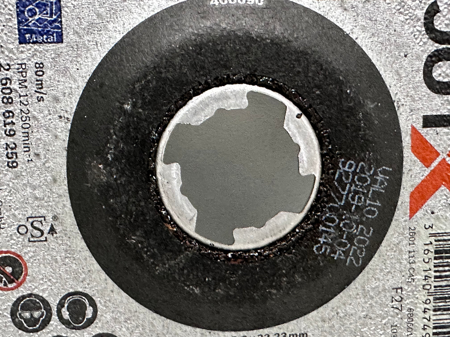 Disque abrasif déporté Expert for Metal Ø125 x 6 mm X-LOCK BOSCH 2608619259