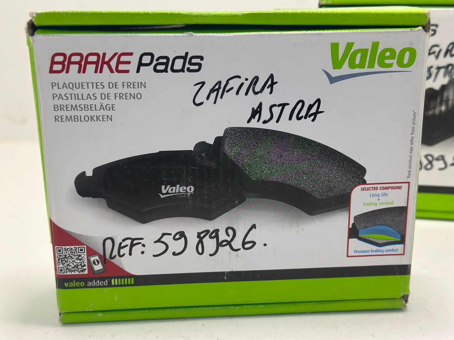 VALEO 598926 Plaquettes de frein
Essieu arrière, contact de signal d'usure inclus, avec vis/boulons, sans tôle-anti-bruit
Réf.: 598926
EAN: 3276425989269