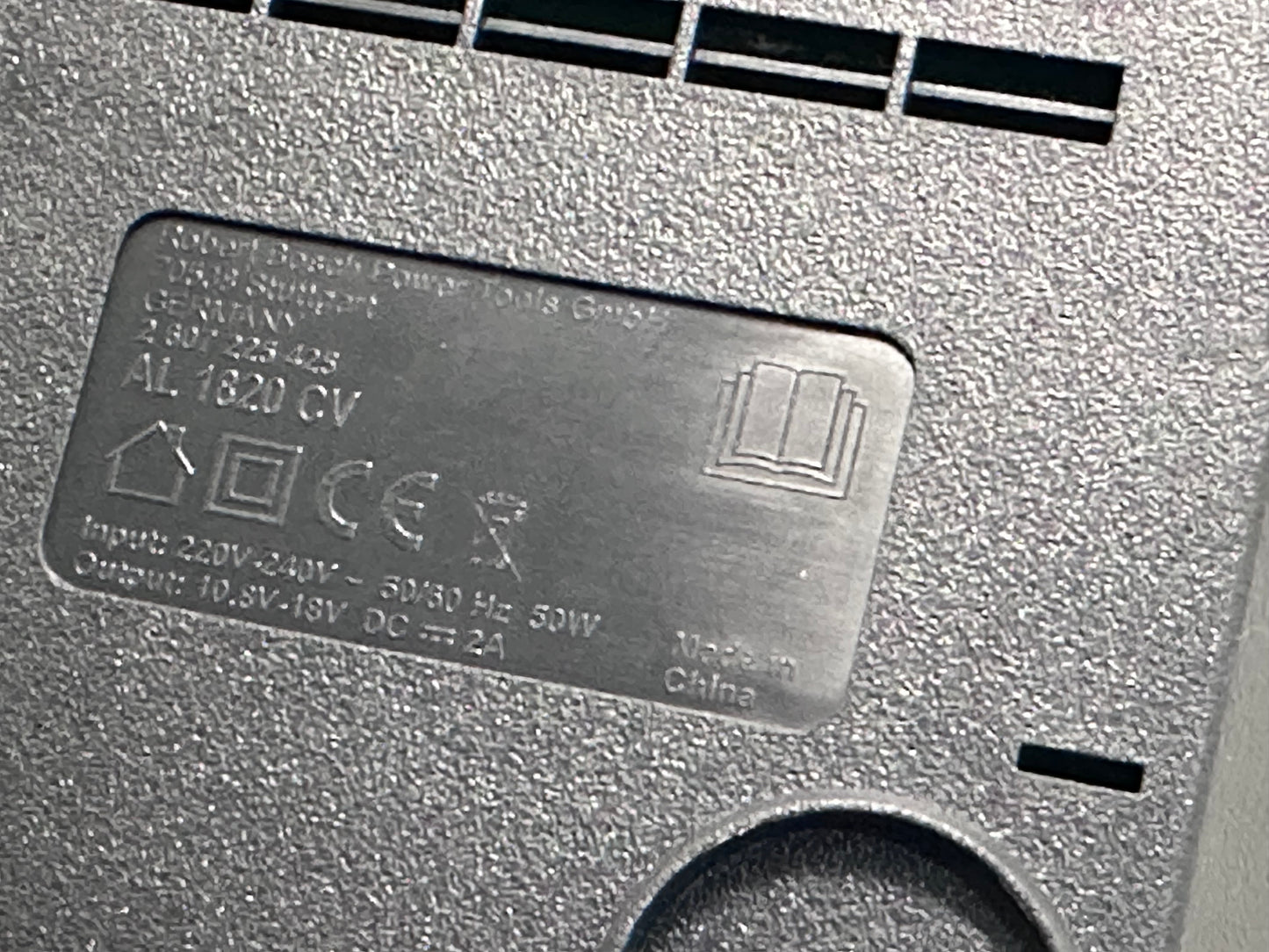 Chargeur multi-voltage 14,4 à 18V Li-Ion - Bosch AL1820CV