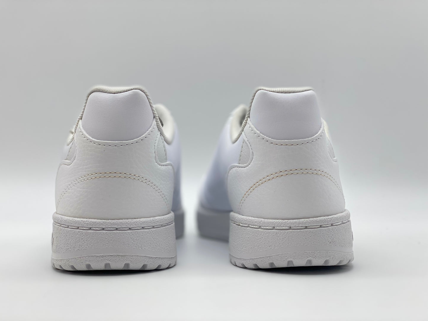 adidas Originals Sneaker blanches neuves et authentique taille 42