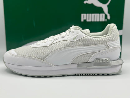 PUMA Mixte Basket neuves et authentique taille 42 (UK8 US9) et 44,5 (UK10 US11)