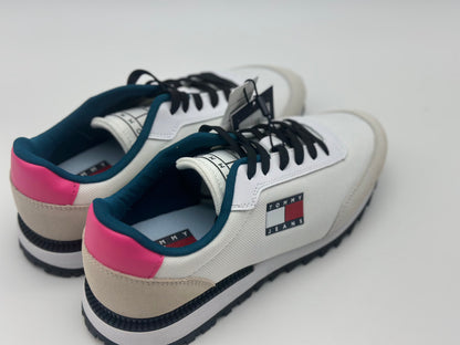Tommy Jeans Retro Basket neuves et authentique taille 40 UK 6 1/3 US 9