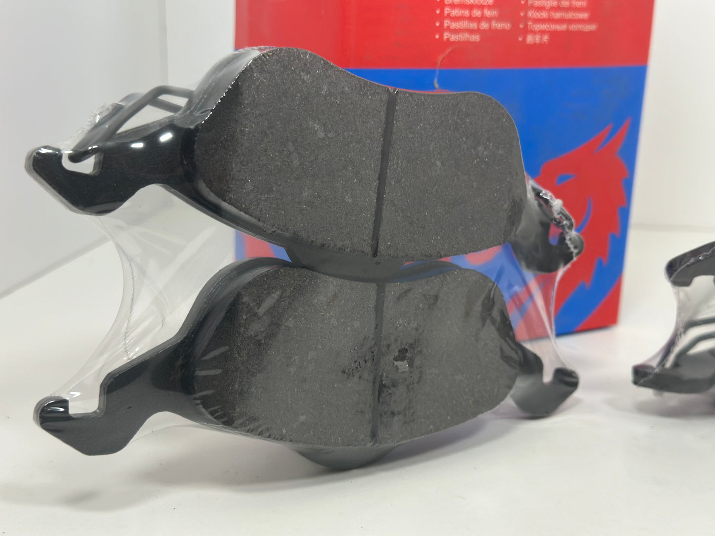 QUINTON HAZELL BP992 Plaquettes de frein pour FORD FOCUS
contact de signal d'usure exclu
Réf.: BP992
EAN: 5016593601284 pour ford