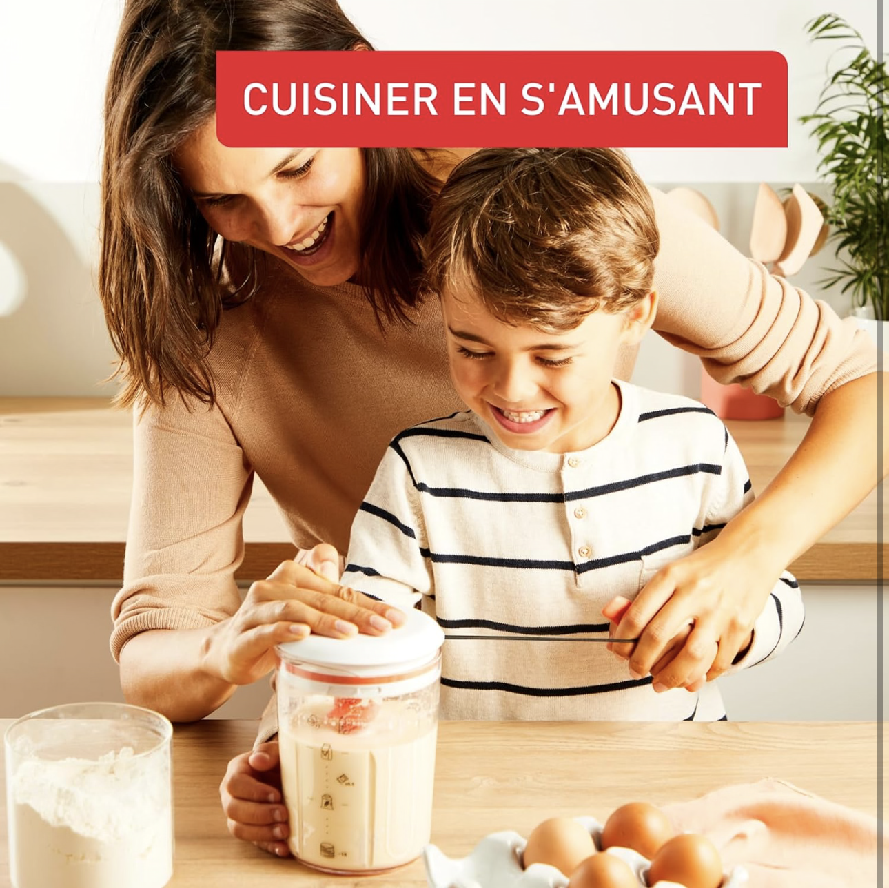 Tefal Crêpes Express Batteur intelligent, 900 ml, Gaufres Crêpes Pancakes en 2 minutes, Pâte sans grumeaux, Fait maison, Résultats parfaits, Facile à utiliser, 3 recettes graduées intégrées K1844404