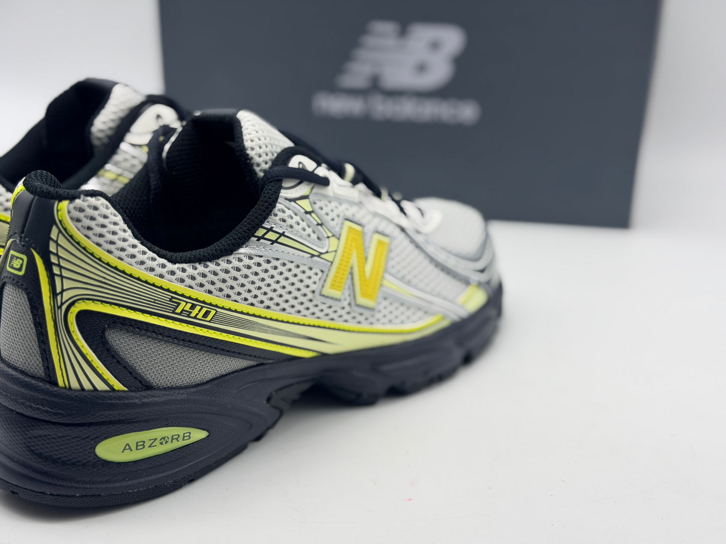 Baskets new balance hommes 740 chaussures