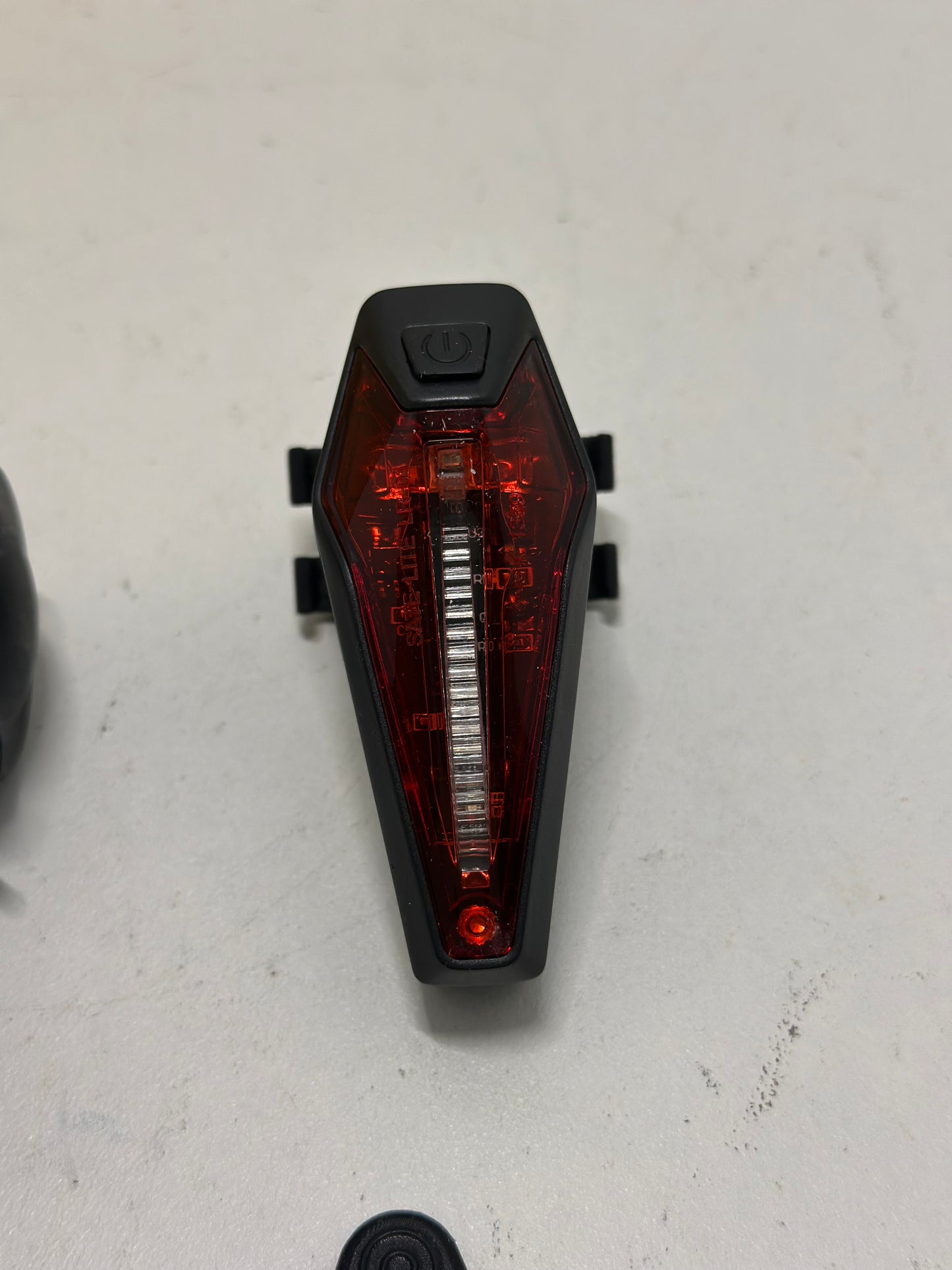 Kit d'éclairage de vélo - Rechargeable par USB - Homologation - 2 modes d'éclairage IPX4 - Étanche - Pour enfants et adultes - Noir